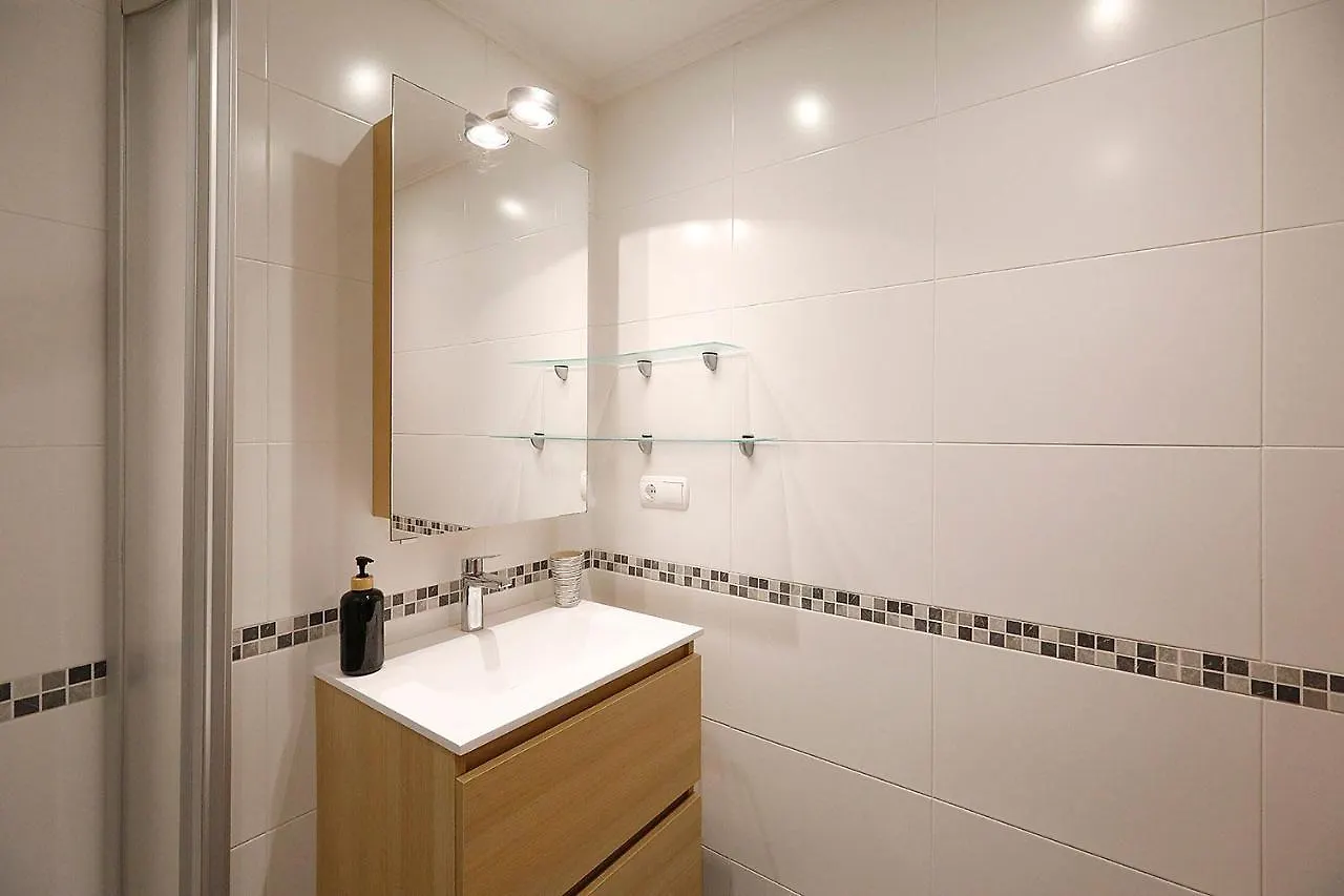 San Sebastian Orio Apartment On The Beach Garage 0*,  İspanya