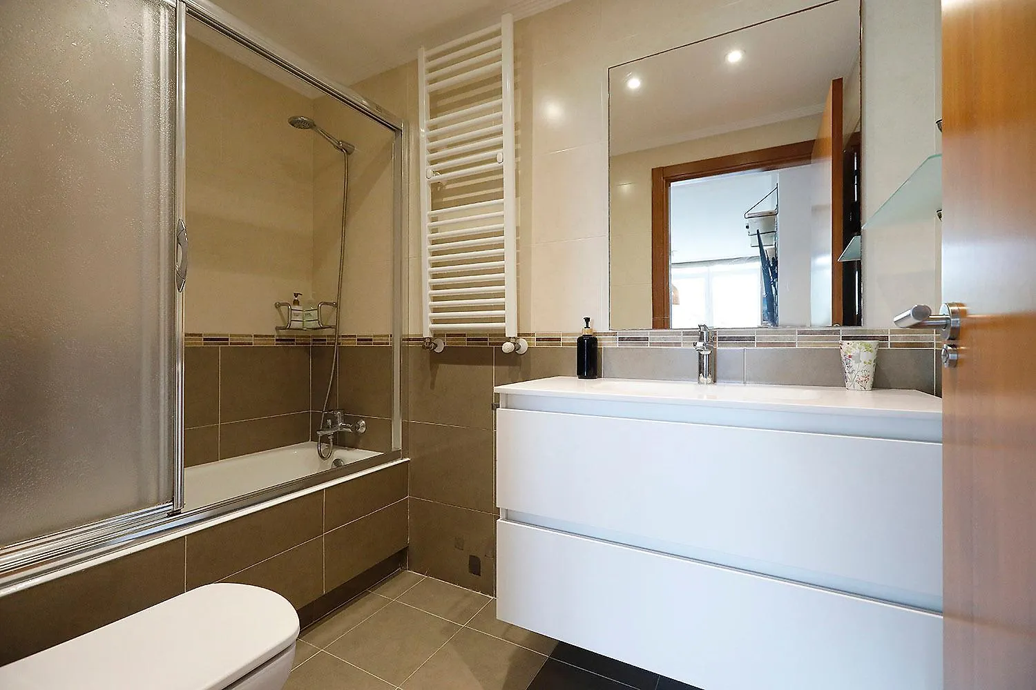 San Sebastian Orio Apartment On The Beach Garage